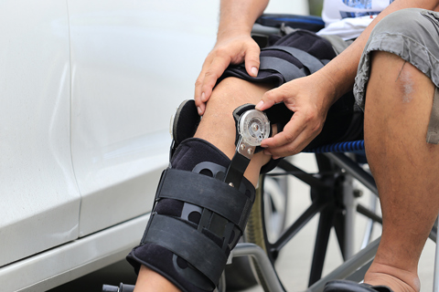 Can I claim TPD and income protection benefits at the same time?